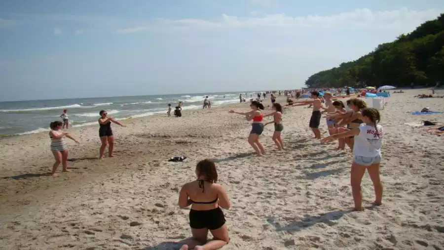 Kolonia i obóz młodzieżowy nad Bałtykiem z rejsem do Szwecji