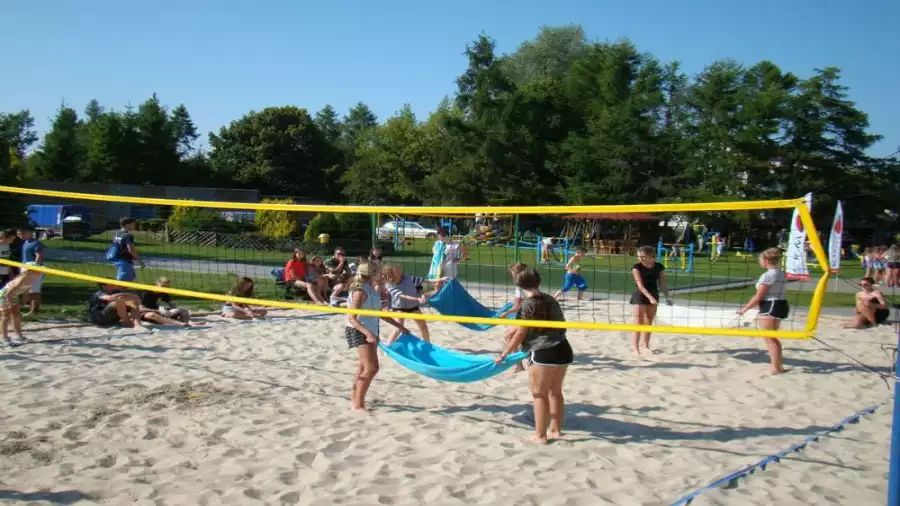 Kolonia i obóz młodzieżowy nad Bałtykiem z rejsem do Szwecji