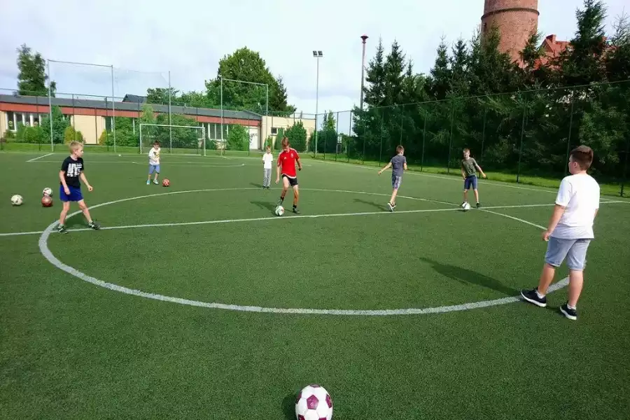 Jarosławiec Kolonia i obóz piłki nożnej nad morzem