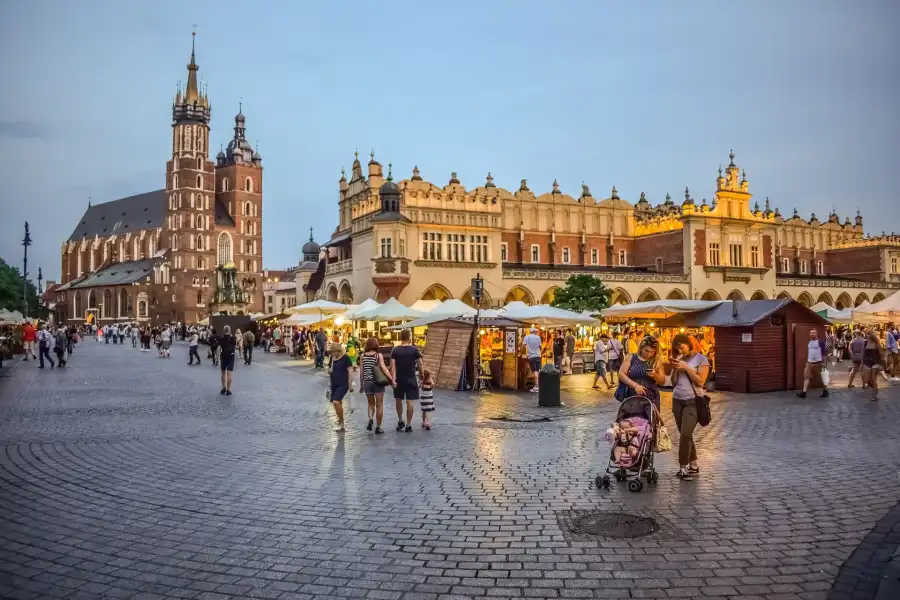 Kraków 17 przygód nad jeziorem - kolonia i obóz lato 2026