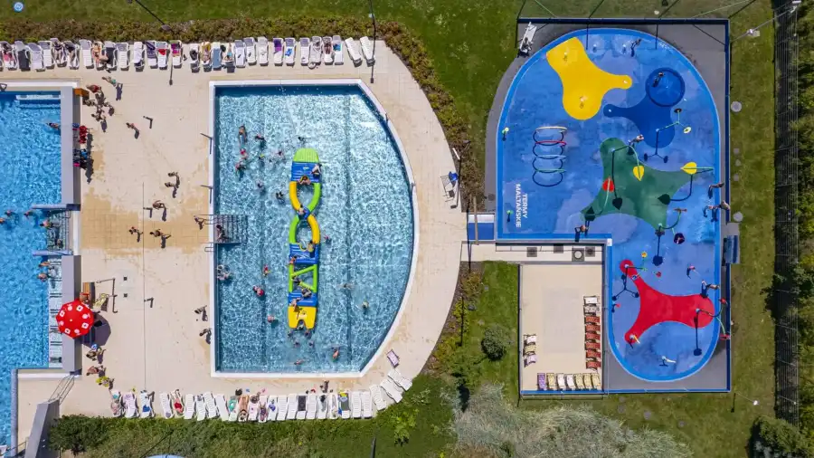 Poznań Kolonia i obóz z parkami wodnymi