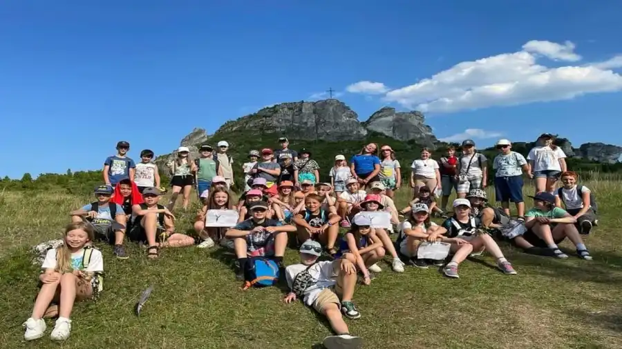 Olsztyn (woj. śląskie) Jura, kolonia,  a może jurajskie morze? - lato 2026