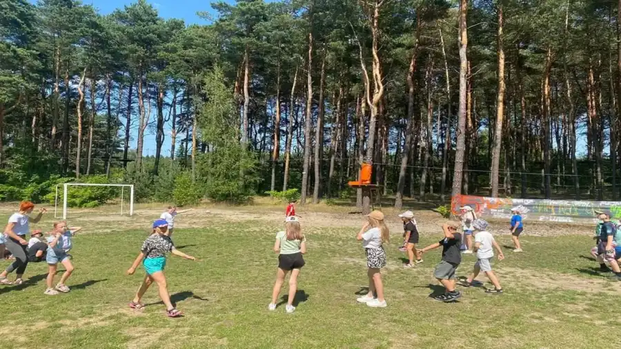 Olsztyn (woj. śląskie) Jura, kolonia,  a może jurajskie morze? - lato 2026