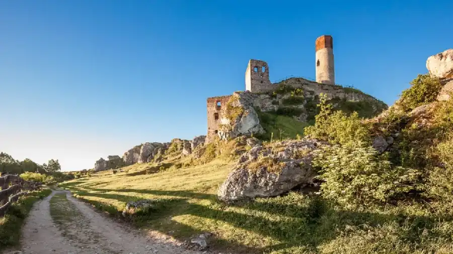 Olsztyn (woj. śląskie) Klub Urwisa na Jurze - kolonia lato 2026