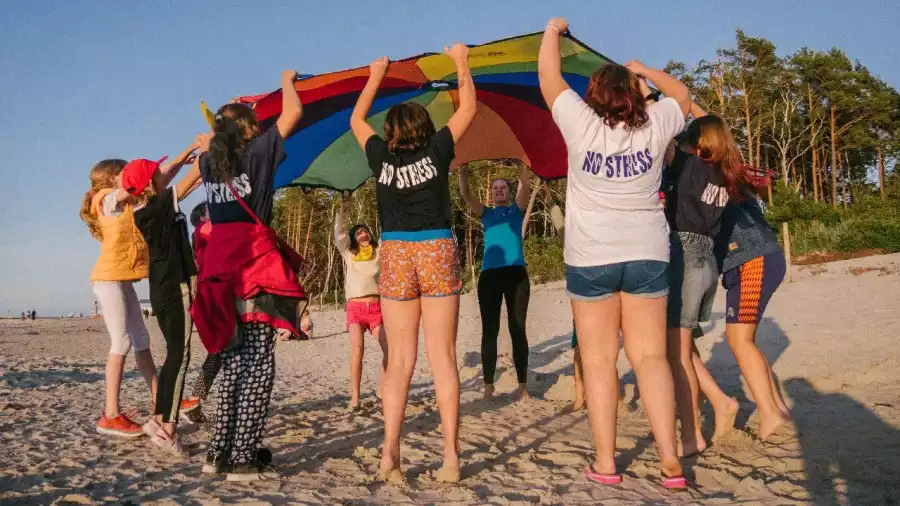 Kolonia i obóz rekreacyjne nad morzem