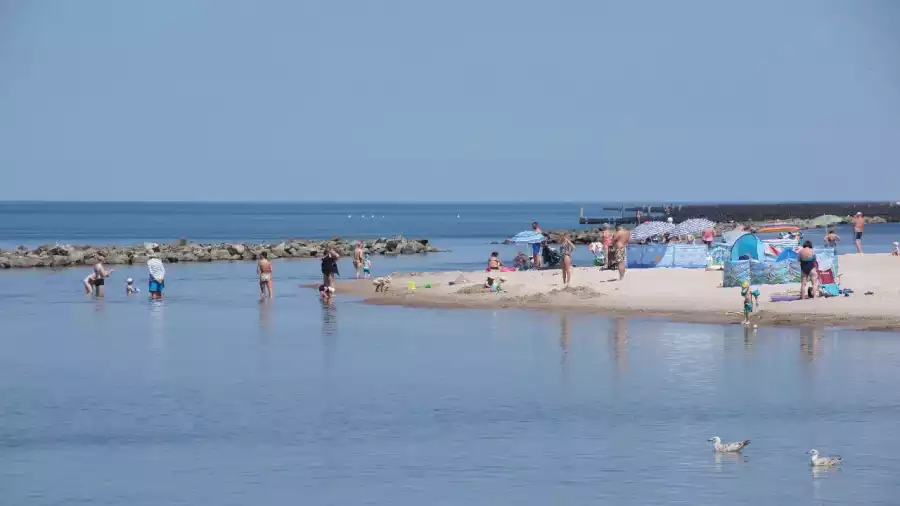 Kolonia i obóz pływackie nad morzem