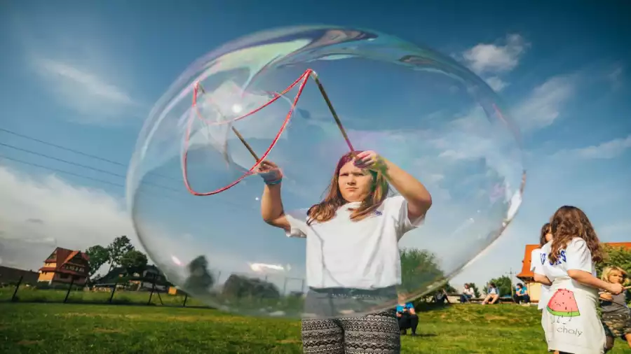 Kolonia i obóz manga i anime