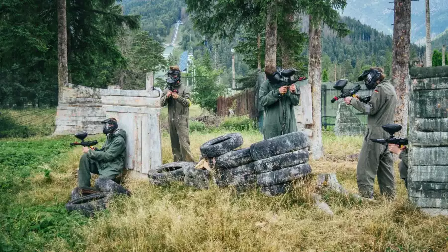 Kolonia i obóz paintballowe