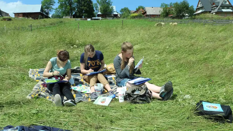 Kolonia i obóz plastyczne