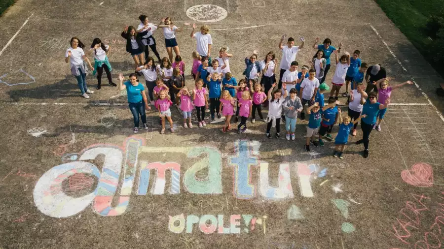 Kolonia i obóz plastyczne