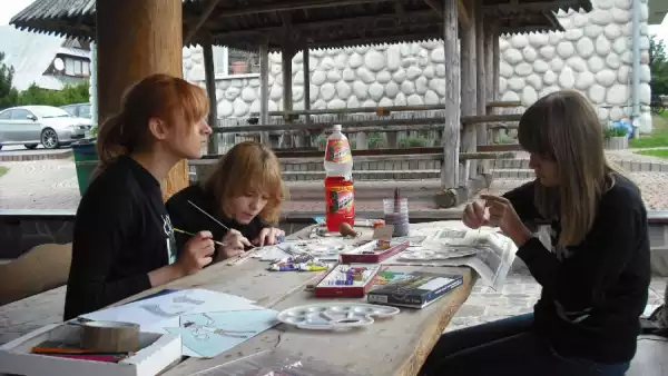 Kolonia i obóz plastyczne