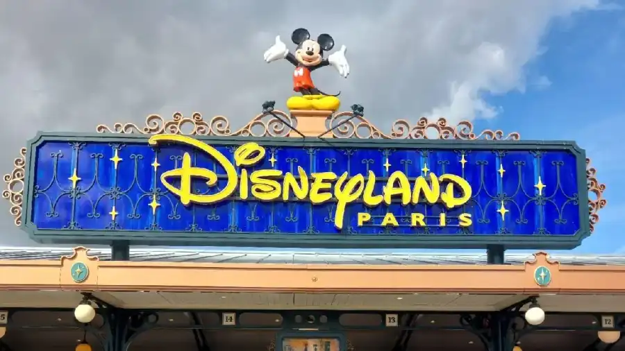Paryż Paryż i Disneyland - obóz rekreacyjny - samolotem z Warszawy