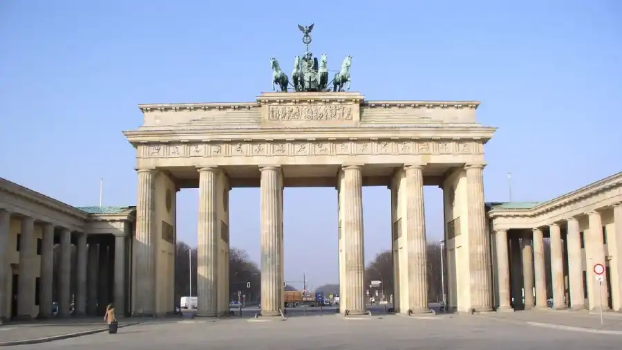 Berlin Niemcy na luzie - letni obóz rekreacyjny