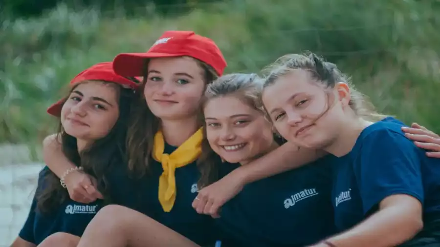 Dźwirzyno Kolonia i obóz plastyczny nad morzem