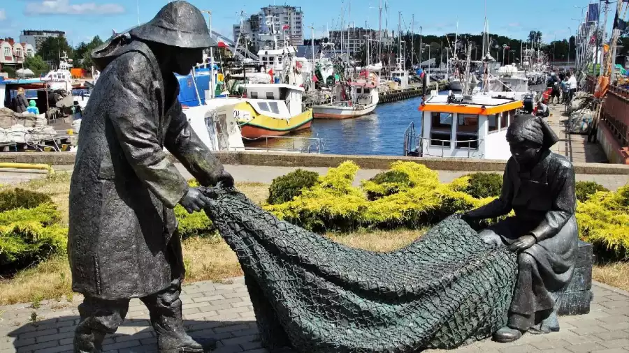 Dźwirzyno Kolonia i obóz plastyczny nad morzem