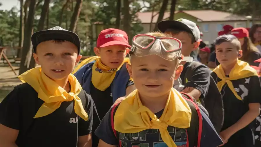 uczestnicy kolonii na wycieczce