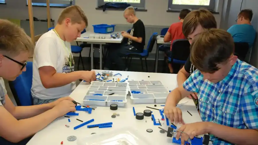 Krasiejów Kolonia robotyki z wykorzystaniem klocków LEGO*