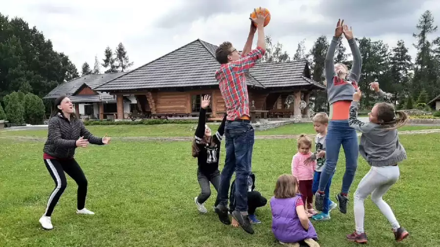 zajęcia sportowe na kolonii letniej