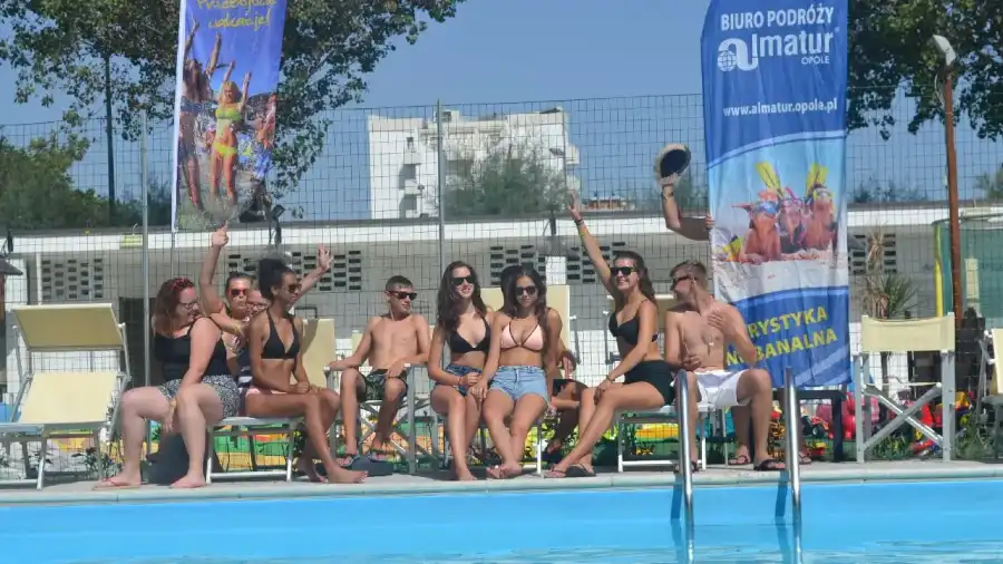 Rimini Włoski vibe - hotel Consul - obóz letni samolotem z Warszawy (Modlin)