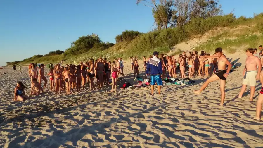 Rowy Kolonia i obóz gamingowy nad morzem