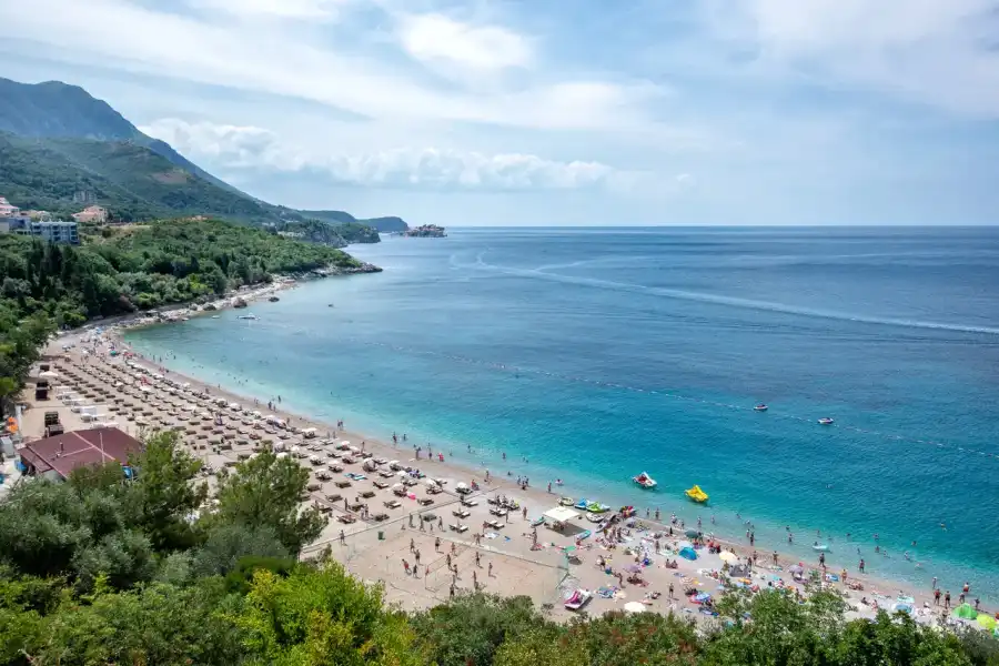 Budva Summer Camp - obóz letni w Czarnogórze samolotem z Krakowa
