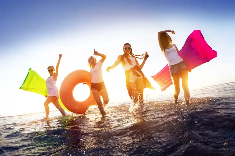 Budva Summer Camp - obóz letni w Czarnogórze samolotem z Krakowa