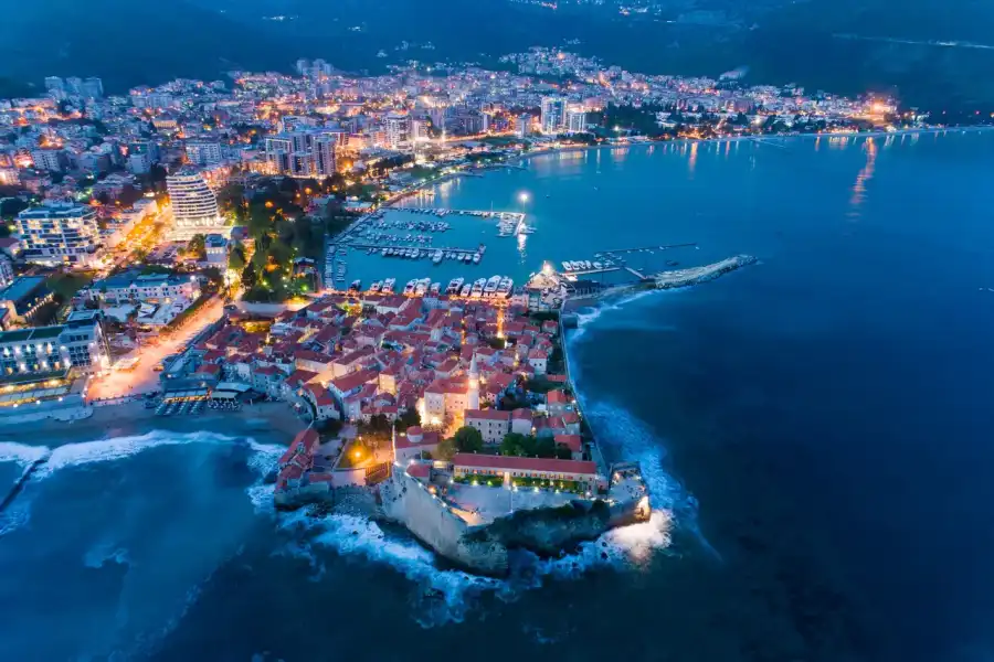 Budva Summer Camp - obóz letni w Czarnogórze samolotem z Wrocławia