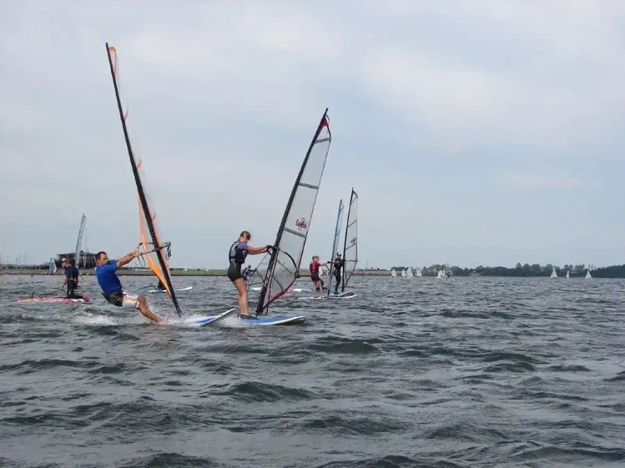 Puck Młodzieżowy obóz windsurfingowy