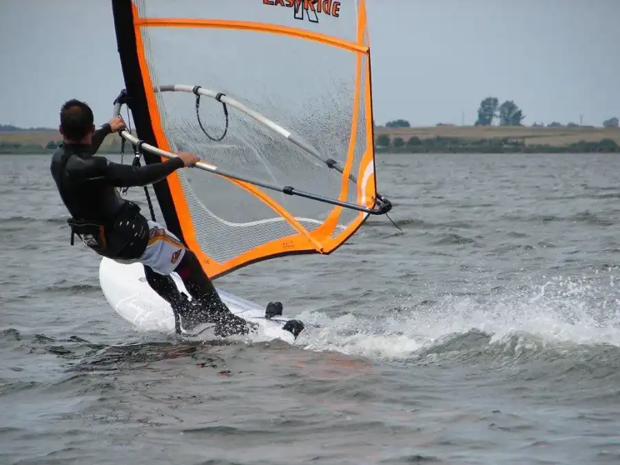 Puck Młodzieżowy obóz windsurfingowy