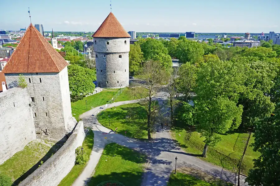 Bałtyk i Miasta Północy - młodzieżowy letni rejs