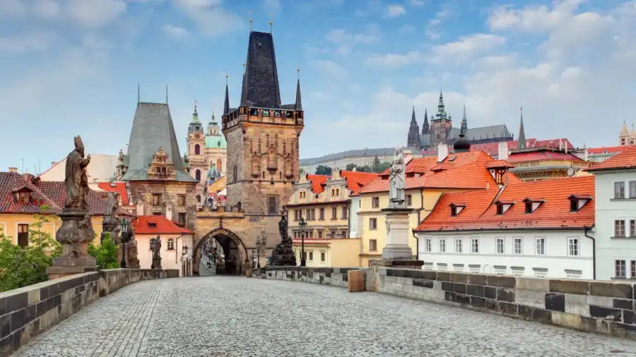 Lądek Zdrój Kolonie i obóz piłki nożnej z wycieczką do Pragi