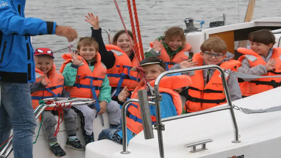 Półkolonie z elementami bushcraftu i multisportu