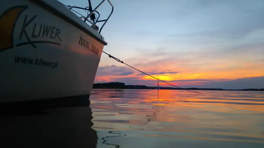 Młodzieżowy Rejs Turystyczny po Wiejkich Jeziorach Mazurskich