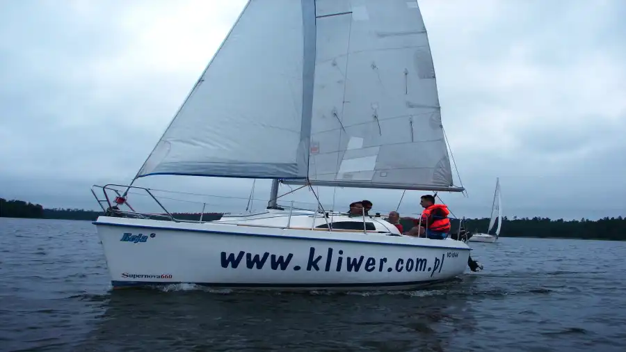 Szkoleniowy rejs młodzieżowy na patent po Wielkich Jeziorach Mazurskich