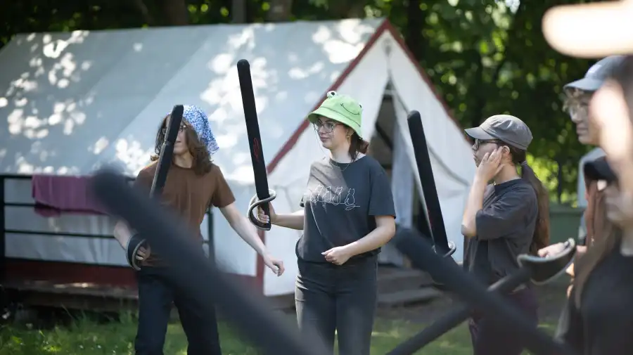 Drzewina Młodzieżowy Obóz RPG 15+ - Glamping