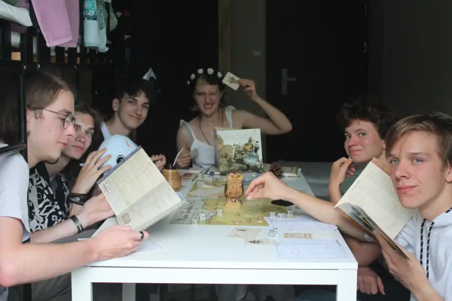 Drzewina Młodzieżowy Obóz RPG 15+ - Glamping
