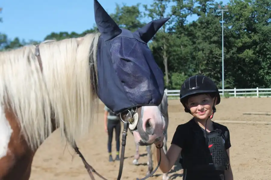 Niestępowo Kolonia i obóz jeździecki - Pierwszy Galop